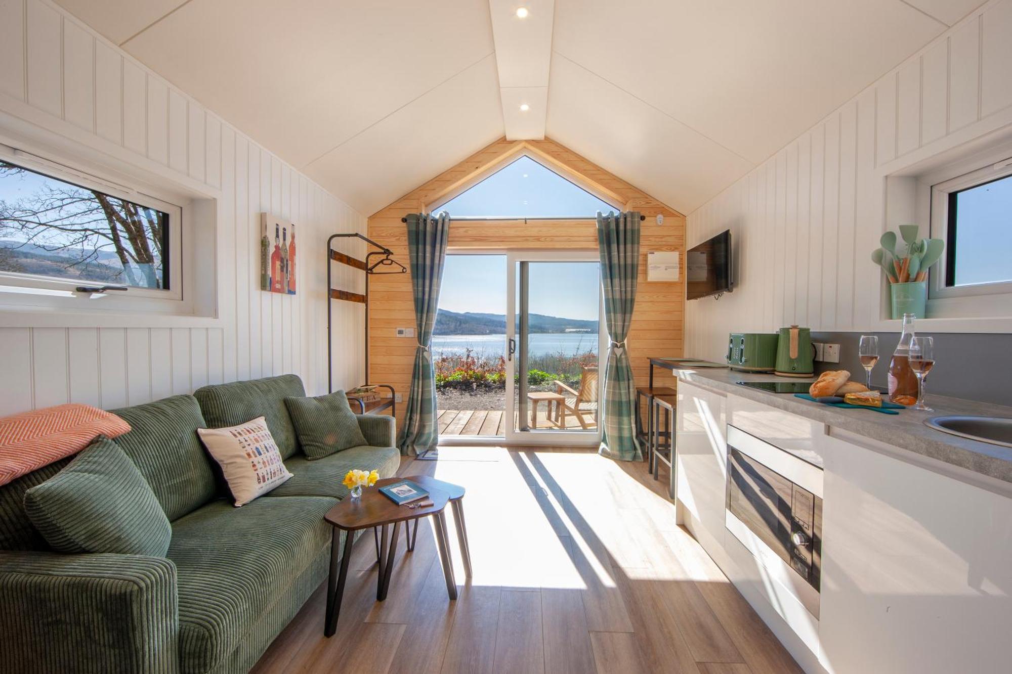 Appin Holiday Homes -Caravans, Lodges, Shepherds Hut And Train Carriage Stays Eksteriør billede