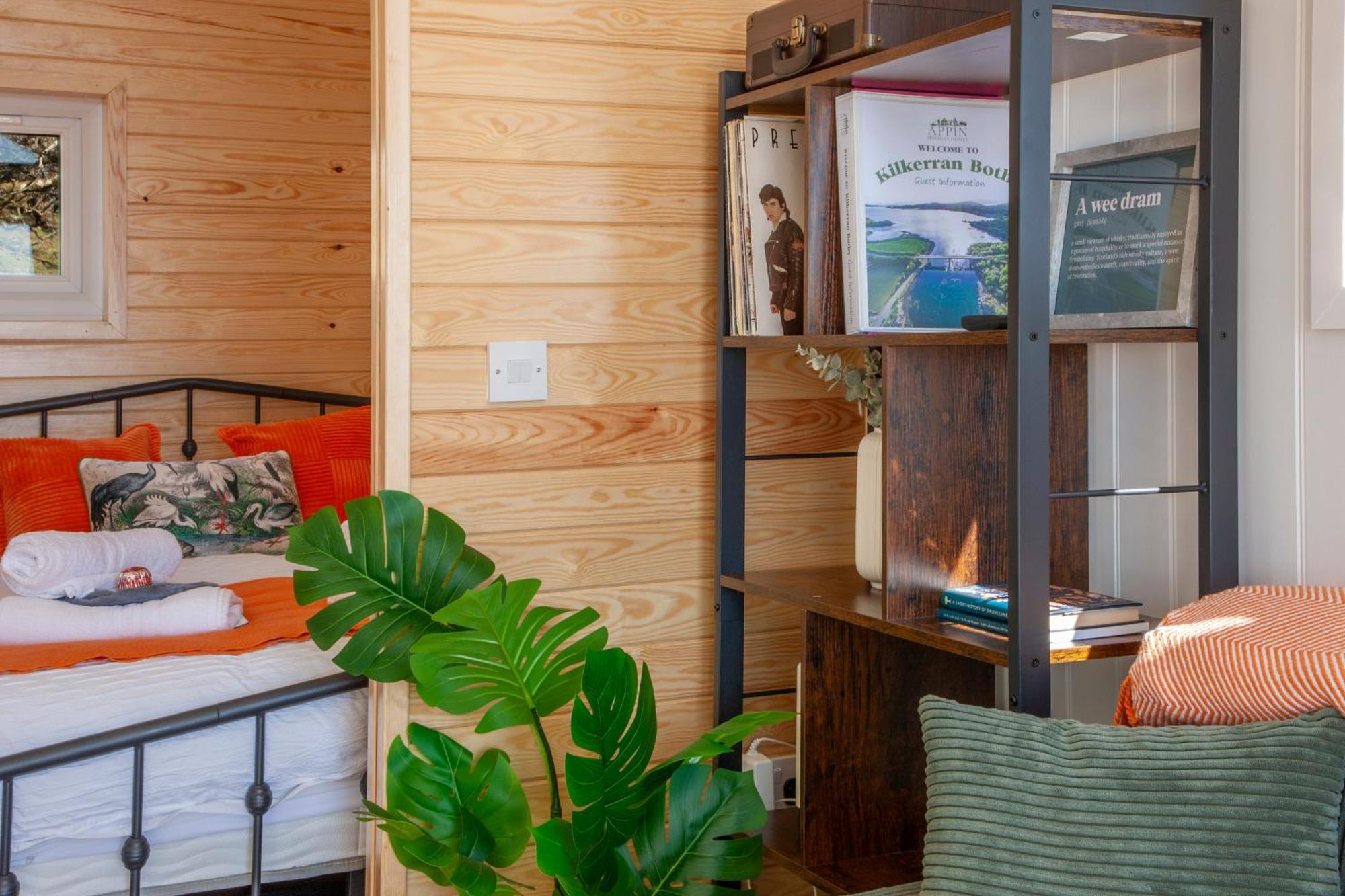 Appin Holiday Homes -Caravans, Lodges, Shepherds Hut And Train Carriage Stays Eksteriør billede