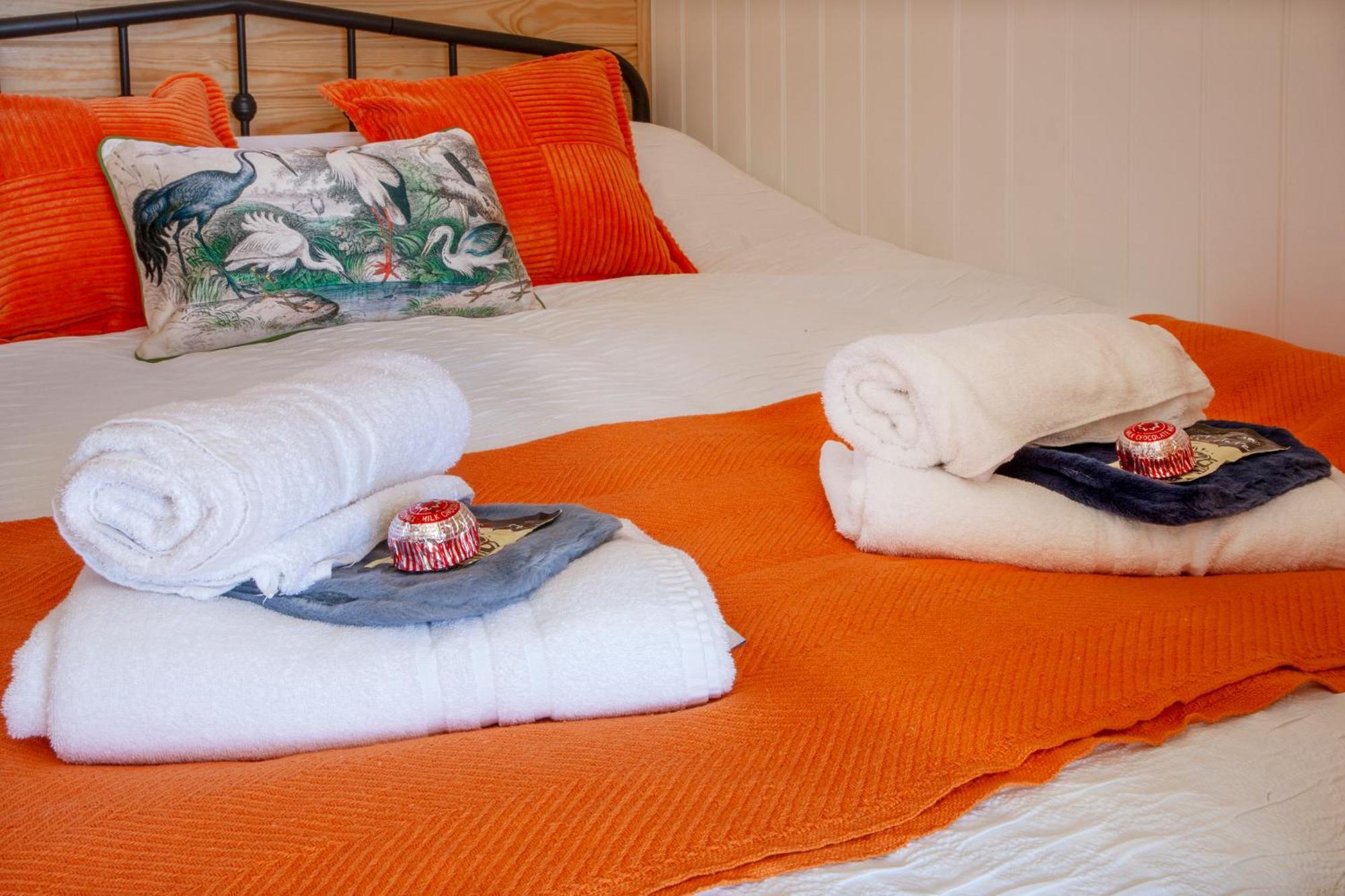 Appin Holiday Homes -Caravans, Lodges, Shepherds Hut And Train Carriage Stays Eksteriør billede