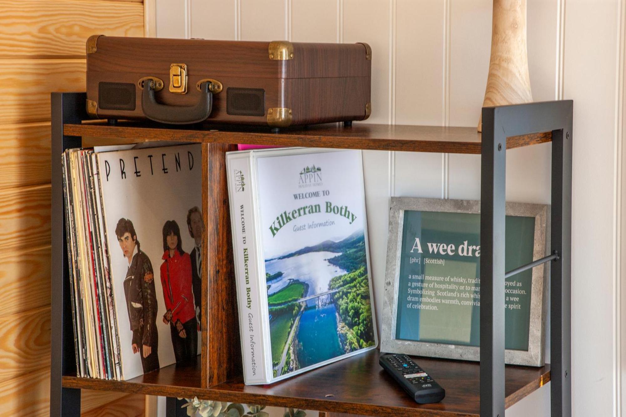 Appin Holiday Homes -Caravans, Lodges, Shepherds Hut And Train Carriage Stays Eksteriør billede