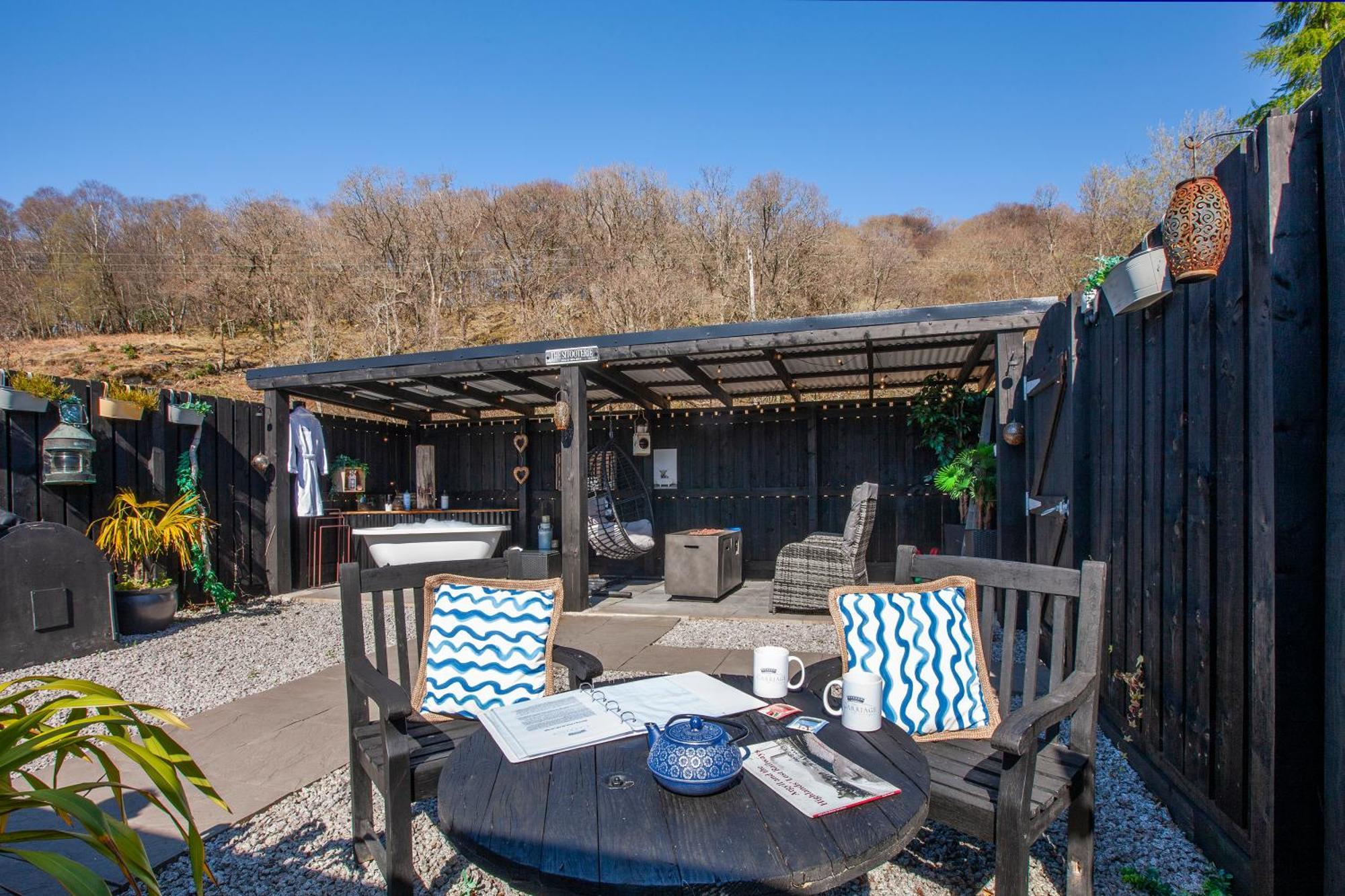 Appin Holiday Homes -Caravans, Lodges, Shepherds Hut And Train Carriage Stays Eksteriør billede